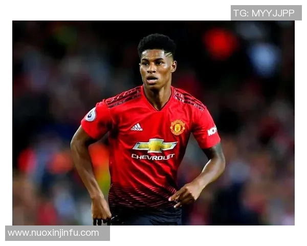 足球明星的角色定位解析：不同位置球员的特点与职责详解