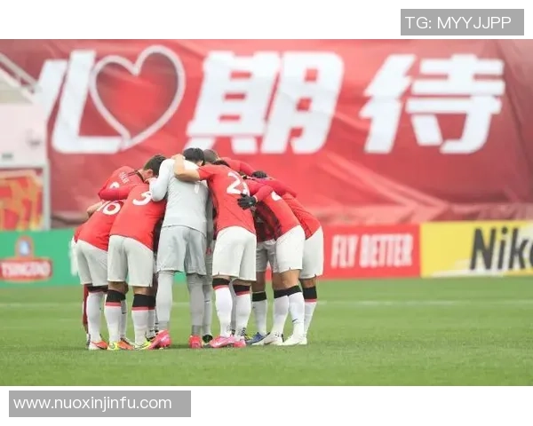 足球球星勋章点亮荣耀征程见证绿茵传奇辉煌时刻