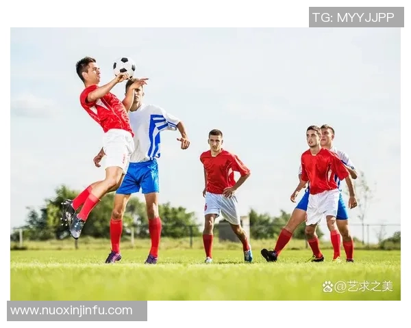 球星日常训练与比赛中的足球热爱与坚持探索